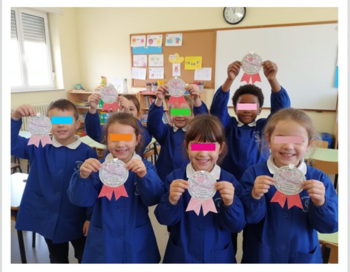 coccarda abbraccio giornata